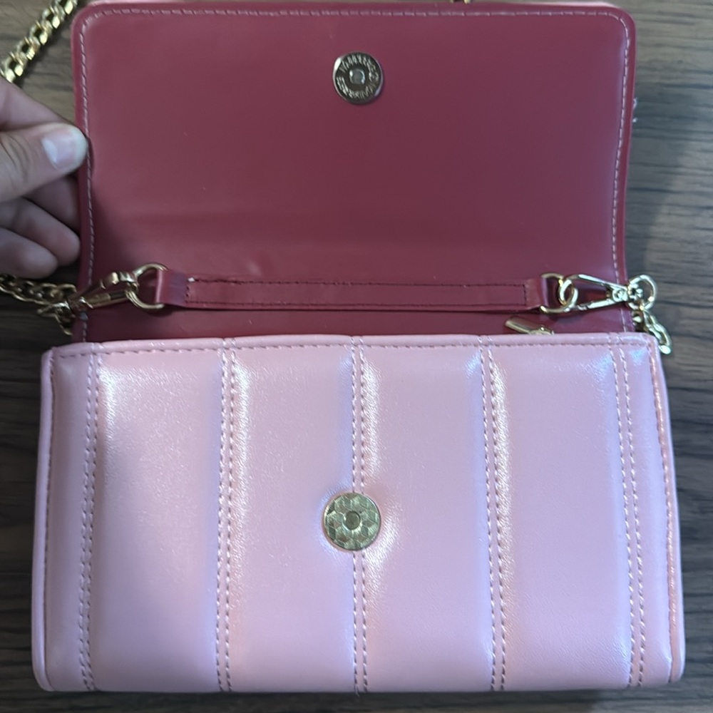 Women’s Pink Quilted Chain Cross Body Bag - Picture 6 of 7
